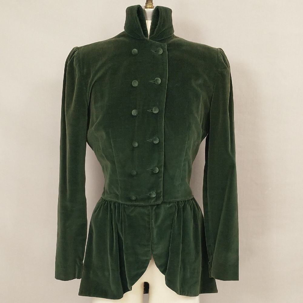 Tailored Antique Style Velvet Jacket Historical History Bounding SeeMeasurements